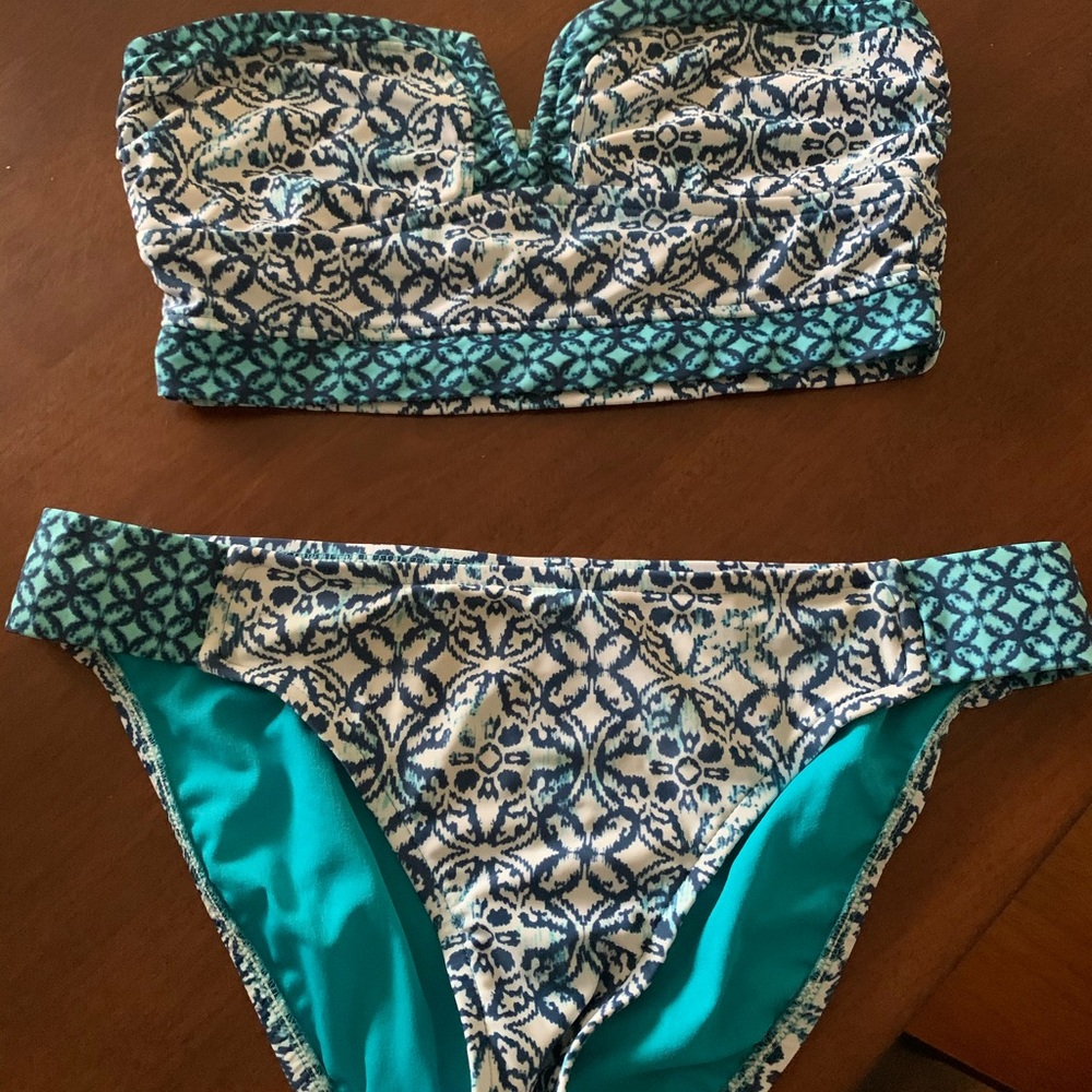 Women’s M/L Target swim suit